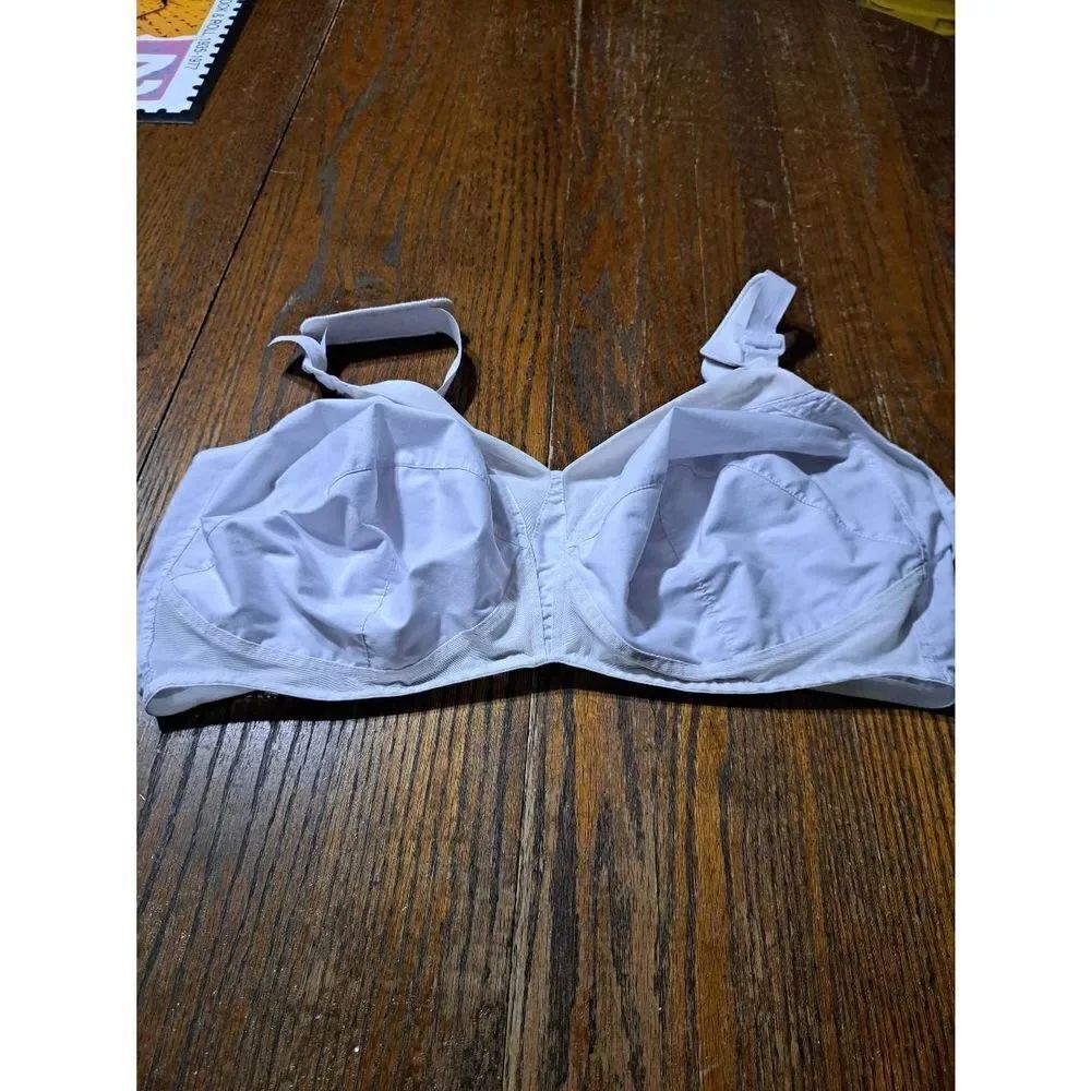 44DDD Exquisite Form White Wireless Bra 5100532